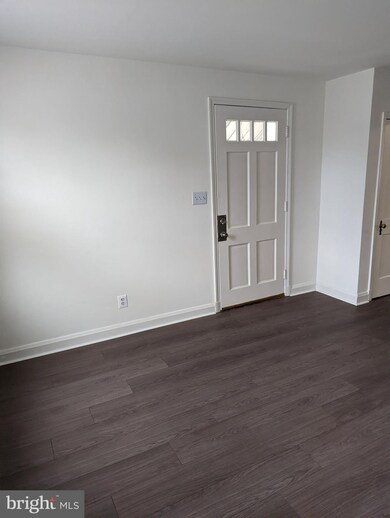 4901 Cedar Garden Rd, Baltimore, MD 21229 - photo 7