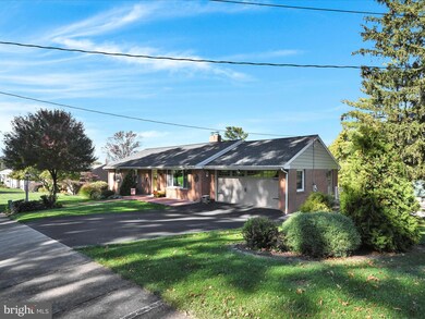 224 N Maple St, Ephrata, PA 17522 - photo 3