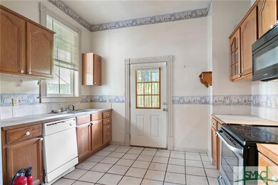 527 E Broad St, Savannah, GA 31401 - photo 5
