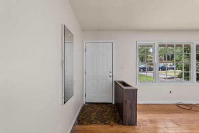 P1748458