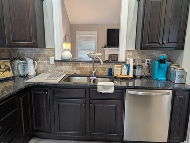 1053 Jonas Dr, Soddy Daisy, TN 37379 - photo 6