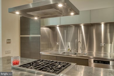 1516 R St NW unit 2, Washington, DC 20009 - photo 3