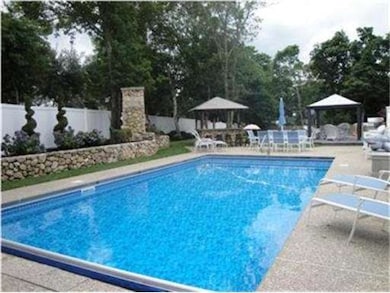 368 Oak St, Barnstable, MA 02632 - photo 5