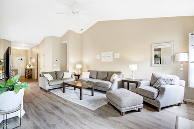 12684 Adirondack Ct, Fishers, IN 46037 - photo 7