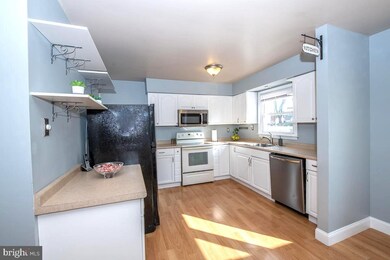 209 Springfield Ave, Folsom, PA 19033 - photo 6