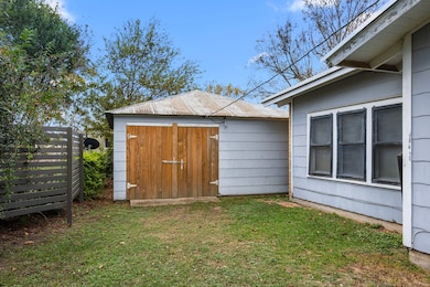 209 3rd Ave, Columbus, TX 78934 - photo 5