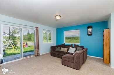 1050 S Gurn Circle Palmer AK-large-020-L