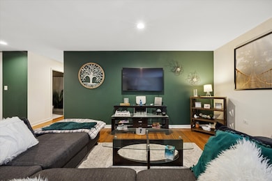 1041 W Ogden Ave unit 320, Naperville, IL 60563 - photo 3