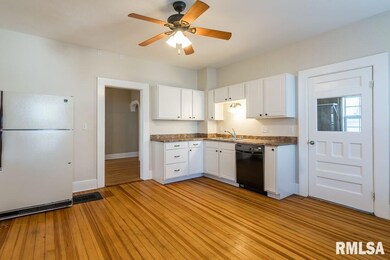 2017 N Marquette St, Davenport, IA 52804 - photo 2