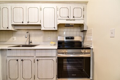 915 Edgell Rd unit 85, Framingham, MA 01701 - photo 6