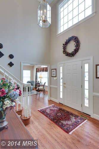 8111 Glenhurst Dr, Fairfax Station, VA 22039 - photo 2