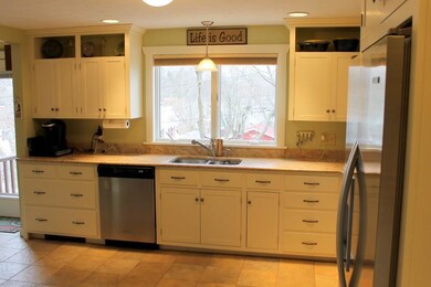 10 Oak Place, Biddeford, ME 04005 - photo 5