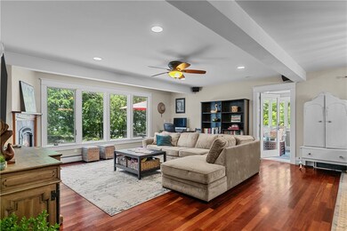 15 Cliff Dr, Bristol, RI 02809 - photo 5