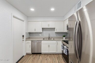 4615 N 39th Ave unit 16, Phoenix, AZ 85019 - photo 7