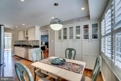 2930 Nob Hill Ct, Alexandria, VA 22314 - photo 7