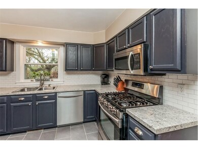 3817 Riverside Dr NE, Cedar Rapids, IA 52411 - photo 6