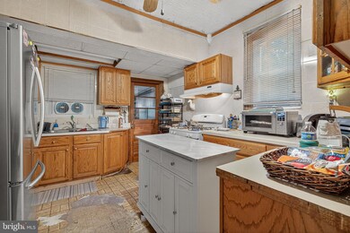 4513 Raspe Ave, Baltimore, MD 21206 - photo 7