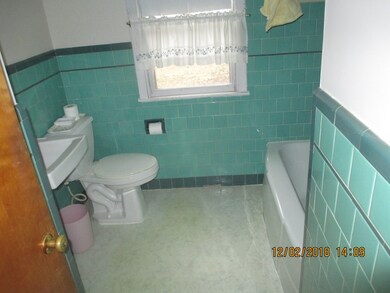 604 Granby Rd, South Hadley, MA 01075 - photo 5