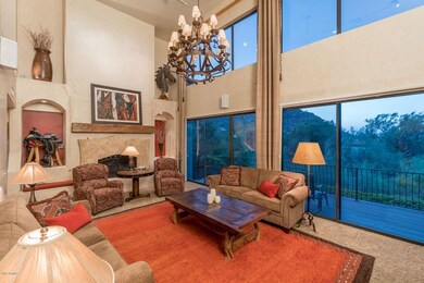 04 GREAT ROOM