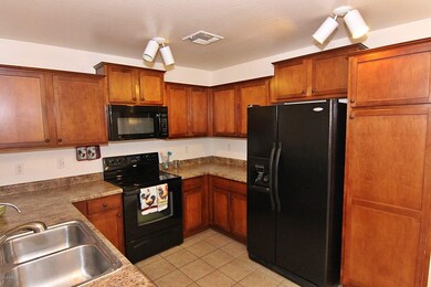 Kitchen (6)