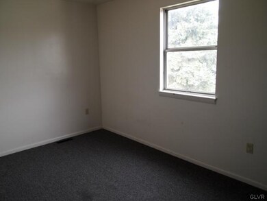 259 E Union St unit C, Allentown, PA 18109 - photo 5