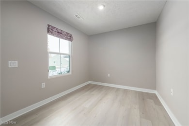 373 Pebble Creek Ct, Amherst, OH 44001 - photo 6