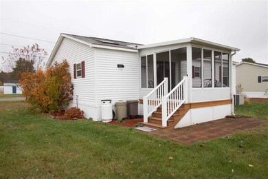 162 Staples St, Seabrook, NH 03874 - photo 3