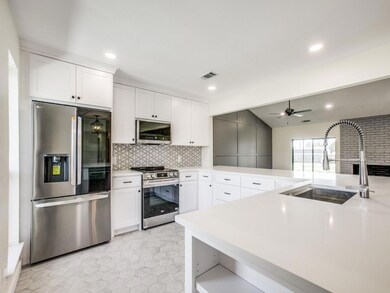 Custom Kitchen with brand new appliances