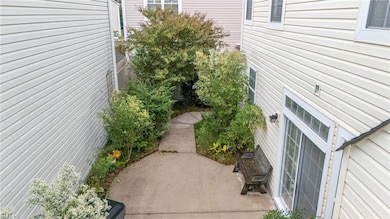 1708 Woodgrove St, Chesapeake, VA 23320 - photo 3