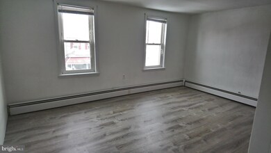 138 E Grant St, McAdoo, PA 18237 - photo 5