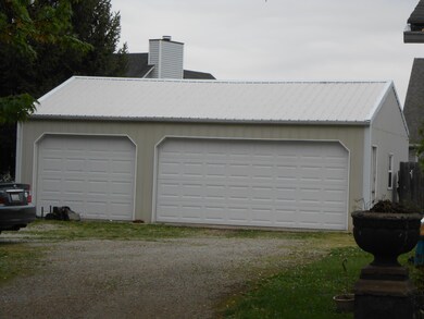 379 Walnut Creek Pike, Circleville, OH 43113 - photo 5