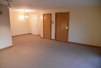 45 Jacqueline Rd unit 8, Waltham, MA 02452 - photo 3