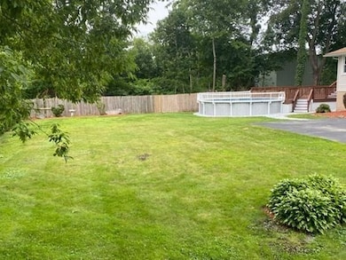 9 Benson St, Worcester, MA 01604 - photo 3