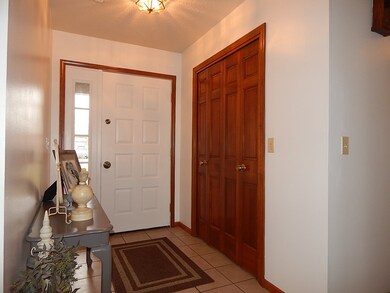 1526 Ridgewood Ln, Bluffton, IN 46714 - photo 6