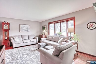 29 Rolling Hills Dr, Wayne, NJ 07470 - photo 5