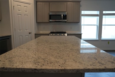 10703 Crockett Martin Rd, Conroe, TX 77306 - photo 3