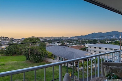 Private lanai showcasing breathtaking views.