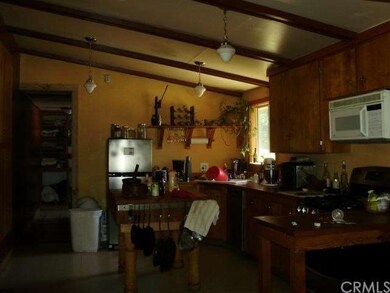 Country Kitchen