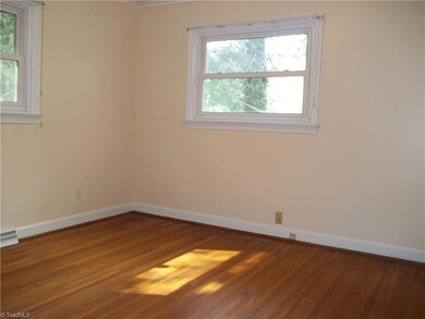 930 Breeze Hill Rd, Asheboro, NC 27203 - photo 4