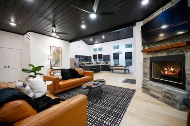 156 Butternut Trail, Broken Bow, OK 74728 - photo 3