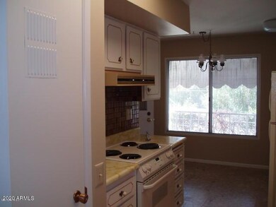 20120723193623575059000000-o