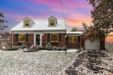 4153 Paxton Woods Ln, Cincinnati, OH 45209 - photo 2