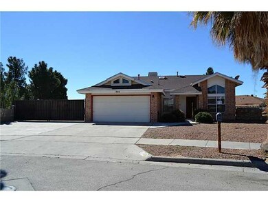 366 Brill Cir, Horizon City, TX 79928 - photo 2