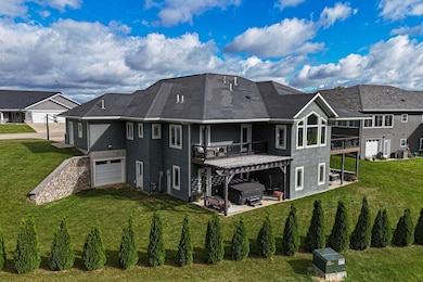 1013 Clare Ct NW unit Northwest, Cascade, IA 52033 - photo 3