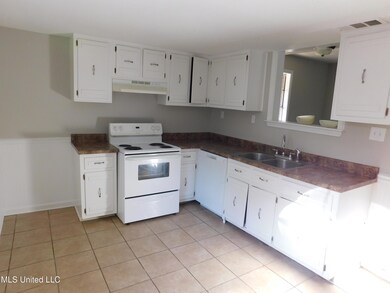 6510 Heather Rd, Horn Lake, MS 38637 - photo 2