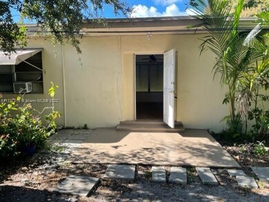 262 SW 9th St unit 2, Dania, FL 33004 - photo 3