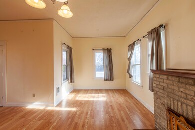 231 SW 9th St, Redmond, OR 97756 - photo 7