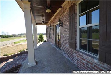 2061 Jefferson Pkwy, Hernando, MS 38632 - photo 3