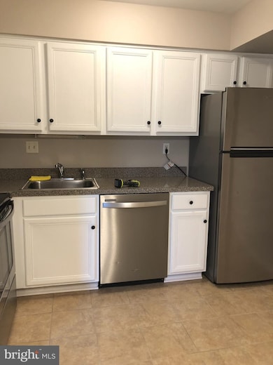 18 Derry Dr, North Wales, PA 19454 - photo 4