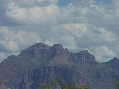 Superstitio Mountain view from backyard